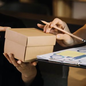فحص البضائع (في مكتبنا) قبل الطلب Inspect Goods Before Ordering (in our office)